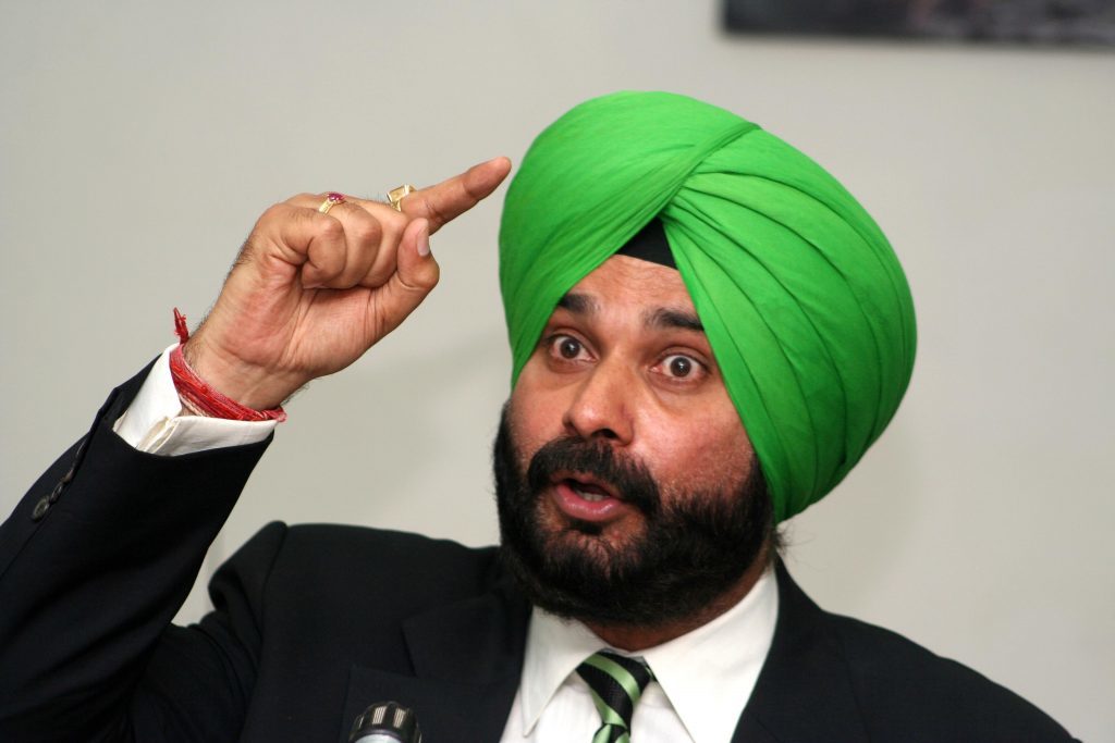 Income tax seized two accounts of former cricketer navjot singh siddhu