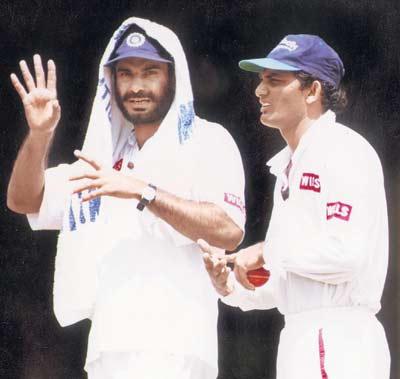 Income Tax Seized Two Accounts Of Former Cricketer Navjot Singh Siddhu