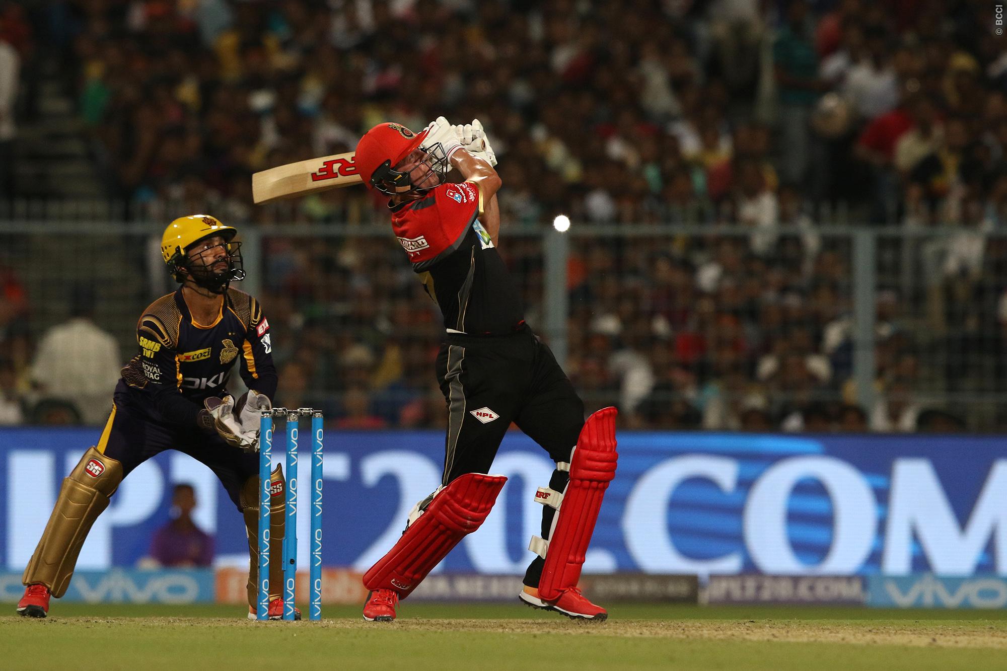 KKRvRCB: अगर कल रात मैदान पर ब्रेंडन मैकुलम यह अकलमंदी ना दिखाते, तो घट सकता था एक बहुत बड़ा हादसा 2 KKRvRCB: अगर कल रात मैदान पर ब्रेंडन मैकुलम यह अकलमंदी ना दिखाते, तो घट सकता था एक बहुत बड़ा हादसा 2