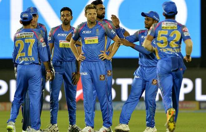 VIDEO: बैंगलोर के खिलाफ मैच से पहले टीम मैनेजमेंट के साथ जमकर डांस कर रहे है राजस्थान के खिलाड़ी 1
