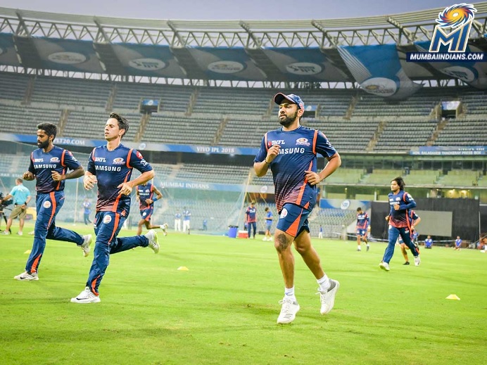 IPL UPDATE: चेन्नई सुपर किंग्स को पहले ही मैच में मात देने के लिए मुंबई ने आखिर समय पर किया ये बदलाव 1