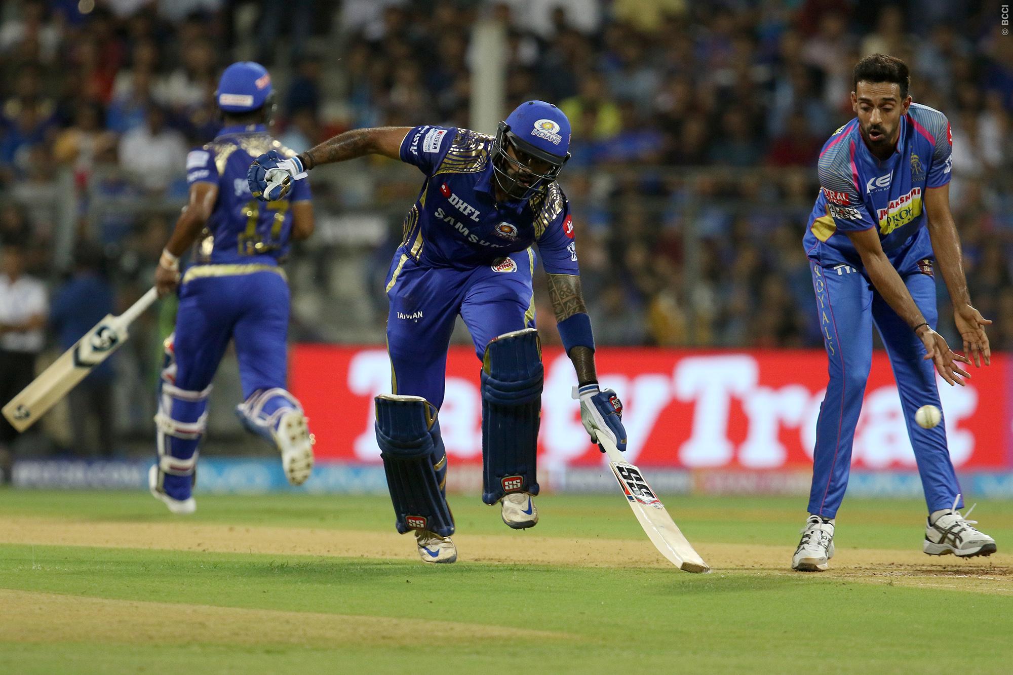IPL 2018: रोहित की ख़राब के फॉर्म और कप्तानी के अलावा इस वजह से करना पड़ा मुंबई को हार का सामान 3 IPL 2018: रोहित की ख़राब के फॉर्म और कप्तानी के अलावा इस वजह से करना पड़ा मुंबई को हार का सामान 3