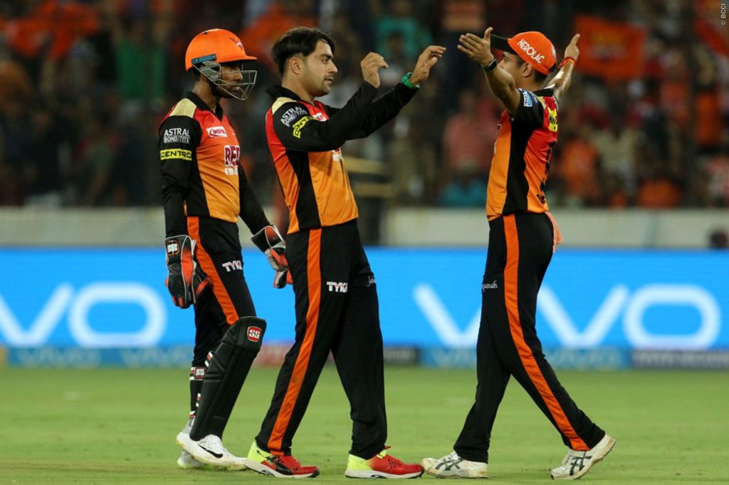 SRH VS DD- मैन ऑफ द मैच लेते हुए राशिद खान ने खोल डाला अपनी मिस्ट्री गेंद का राज, बताया क्यों बल्लेबाज नहीं पिक कर पाता गेंद 6 SRH VS DD- मैन ऑफ द मैच लेते हुए राशिद खान ने खोल डाला अपनी मिस्ट्री गेंद का राज, बताया क्यों बल्लेबाज नहीं पिक कर पाता गेंद 6
