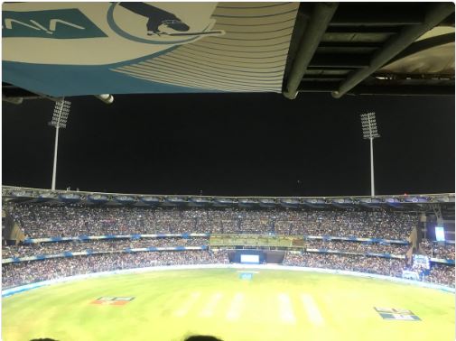 When floodlights off in between MIvsKXIP match, ashwin wife gets shock