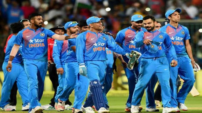 ऐसे पांच खिलाड़ी जिनका आईपीएल के बाद वनडे में खेलना हो सकता है मुश्किल 1