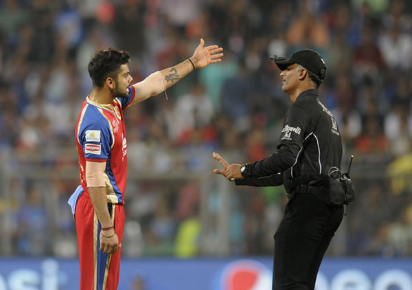 सुनील नरेन के गेंदबाजी एक्शन पर विराट ने उठाया सवाल, लाइव मैच में किया अपशब्दों का प्रयोग 11