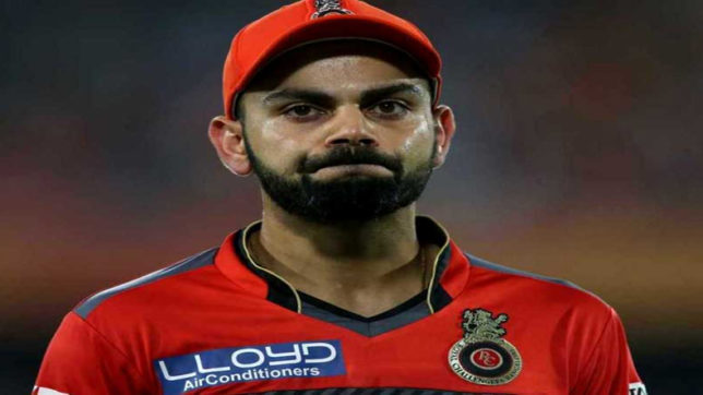 एबी डीविलियर्स के सन्यास के बाद अब विराट कोहली हुए भावुक प्रसंशको से किया ये वादा 1 एबी डीविलियर्स के सन्यास के बाद अब विराट कोहली हुए भावुक प्रसंशको से किया ये वादा 1