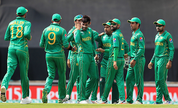 पाकिस्तान के दिग्गज गेंदबाज वकार युनिस ने की भविष्यवाणी, इस टीम को बताया विश्वकप 2019 का विजेता 3