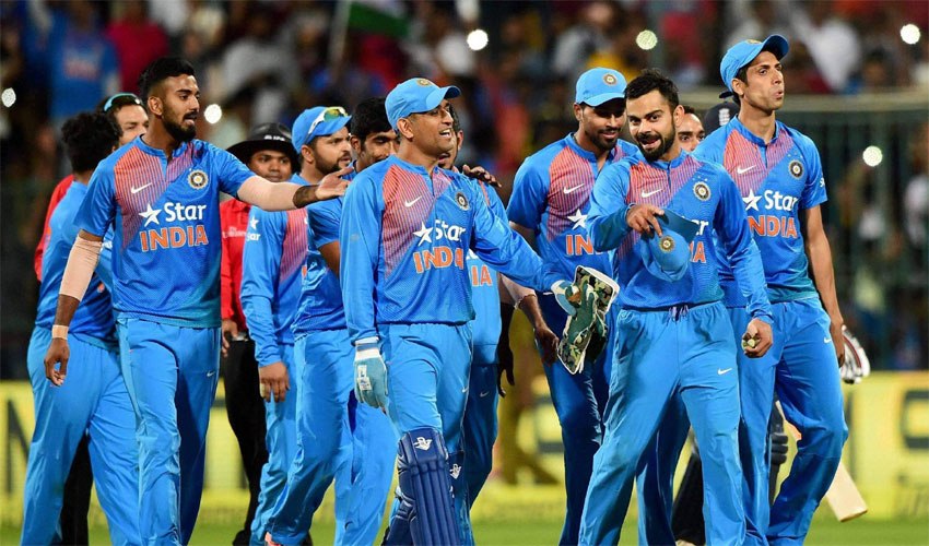 विश्व का एकलौता भारतीय बल्लेबाज जिसने अंतिम गेंद पर छक्का लगाकर टीम को दिलाई है सबसे ज्यादा जीत 1