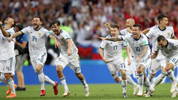 Russia beat Spain in penalty shoot-out in quarter-finals