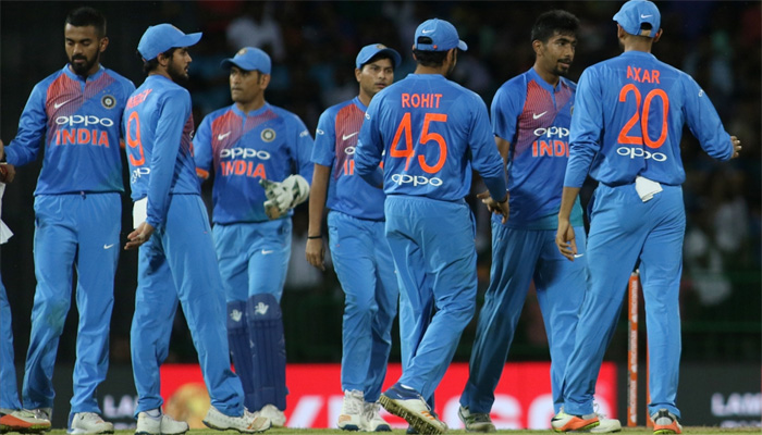 केएल राहुल की शतकीय पारी की बदौलत भारत ने इंग्लैंड को 8 विकेट से हराया, कुलदीप का भी दिखा कमाल 12