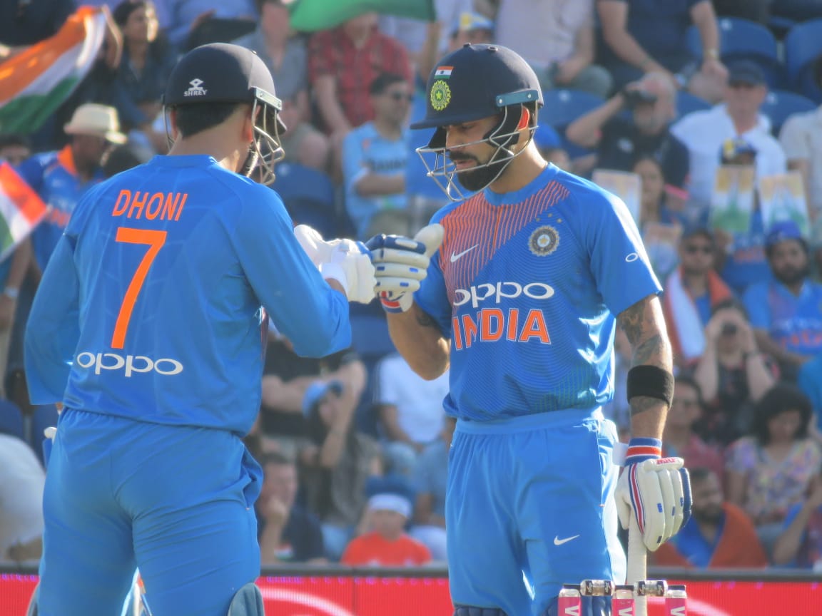 ENGvIND: धोनी की धीमी बल्लेबाजी के बाद भारत को मिली हार पर विराट ने तोड़ी चुप्पी, बोल गये ये बड़ी बात 1
