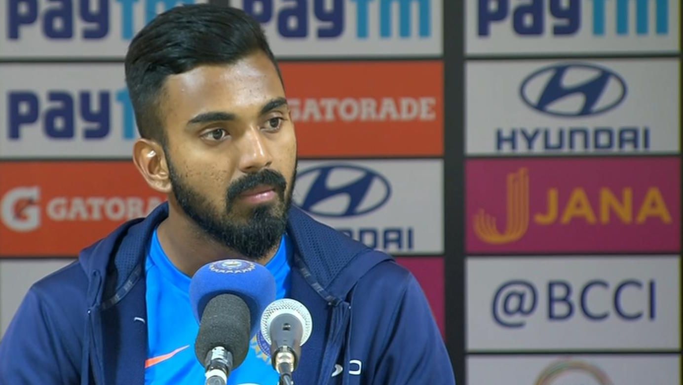 राहुल ने कहा इस समय टीम इंडिया में हर कोई एक दुसरे की जगह लेने में लगा है, ऐसे में ऐसा हो गया है ड्रेसिंग रूम का माहौल 3