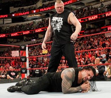 WWE रॉ रिजल्ट्स : 13 अगस्त, 2018, रोमन रेंस पर ब्रोक लैसनर का हमला 3