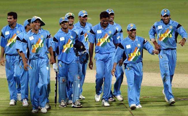 अंतरराष्ट्रीय क्रिकेट में साल 2000-2009 के बीच की टॉप-5 वनडे टीमें 1