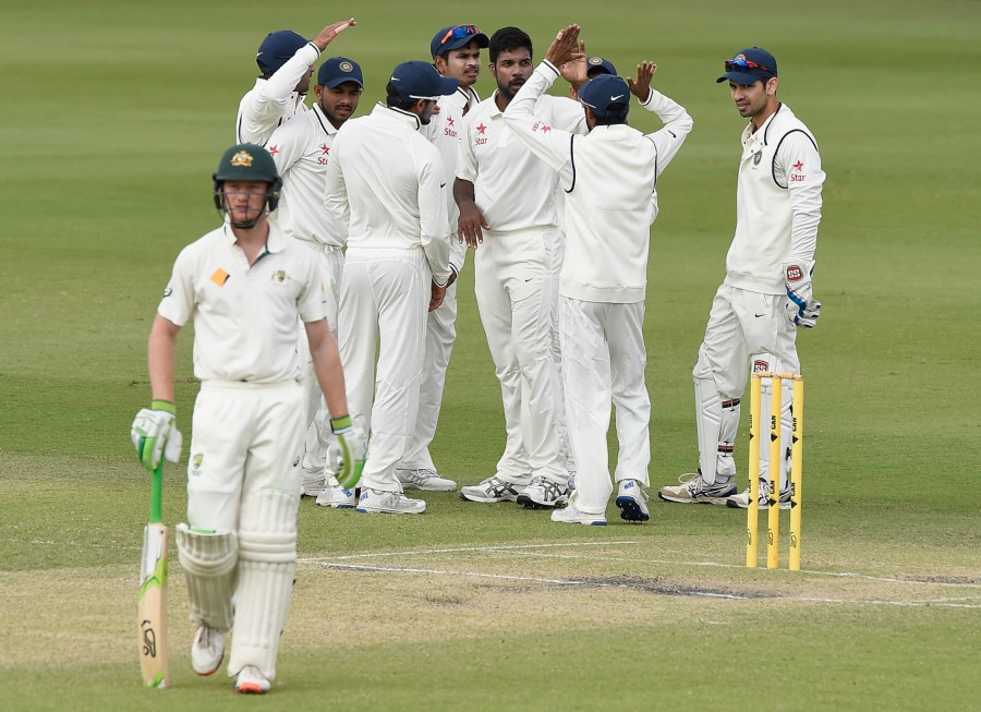 ENG vs IND: भारत की खराब बल्लेबाजी पर भड़के फैन्स, कोहली की कप्तानी पर उठा विराट सवाल 1
