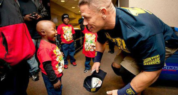 ये WWE रेसलर करते हैं करोड़ों का दान, बच्चों की सहायता के लिए रहते हैं सबसे आगे 8