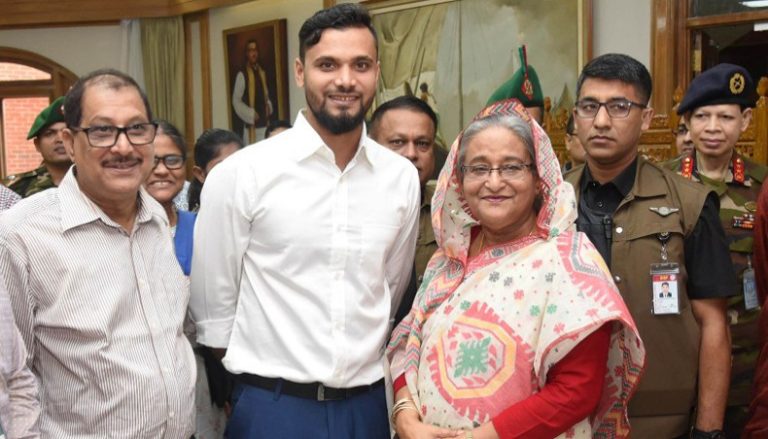 Murtaza defended his decision to enter politics