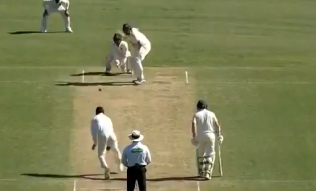 विडियो: अभ्यास मैच में जूझते दिखे भारतीय गेंदबाज, तो विराट की गेंदबाजी देख परेशान हुए ऑस्ट्रेलियाई बल्लेबाज 4