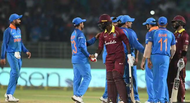 INDvsWI : वेस्टइंडीज के बल्लेबाजों का उड़ा मजाक, सर जडेजा ट्विटर पर छाए 9