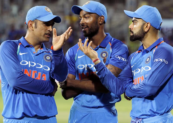 NZvsIND: न्यूजीलैंड के खिलाफ टी-20 सीरीज में महेंद्र सिंह धोनी की हुई वापसी, ये है 15 सदस्यी भारतीय टीम 15