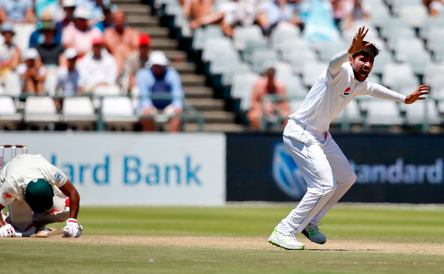 दक्षिण अफ्रीका के खिलाफ मोहम्मद आमिर ने डाली ऐसी गेंद, विकेट के हुए दो टुकड़े, देखें वीडियो 2