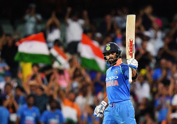 AUSvsIND- मैन ऑफ द मैच लेते हुए विराट कोहली ने खुद को नहीं बल्कि इस खिलाड़ी को बताया इसका हकदार दिया जीत का श्रेय 1 AUSvsIND- मैन ऑफ द मैच लेते हुए विराट कोहली ने खुद को नहीं बल्कि इस खिलाड़ी को बताया इसका हकदार दिया जीत का श्रेय 1