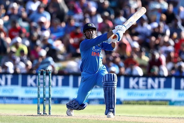 INDvsNZ: चौथे वनडे में हार के बाद टीम मैनेजमेंट देगा अंतिम मैच में इस दिग्गज भारतीय खिलाड़ी को जगह! 2