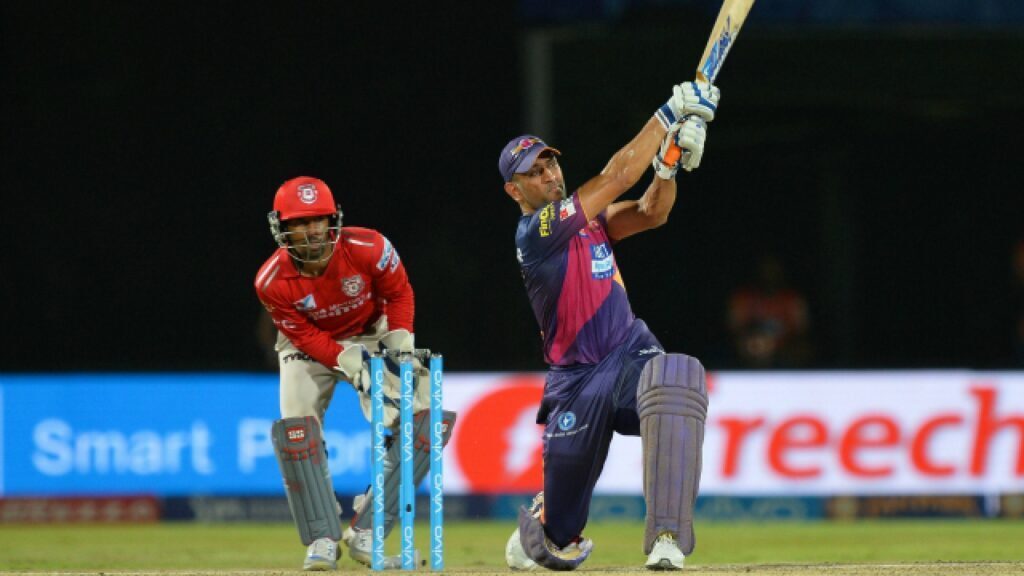 आईपीएल 2019: महेंद्र सिंह धोनी ने अंतिम ओवर में 24 रन बनाकर रोहित शर्मा को छोड़ा पीछे 3