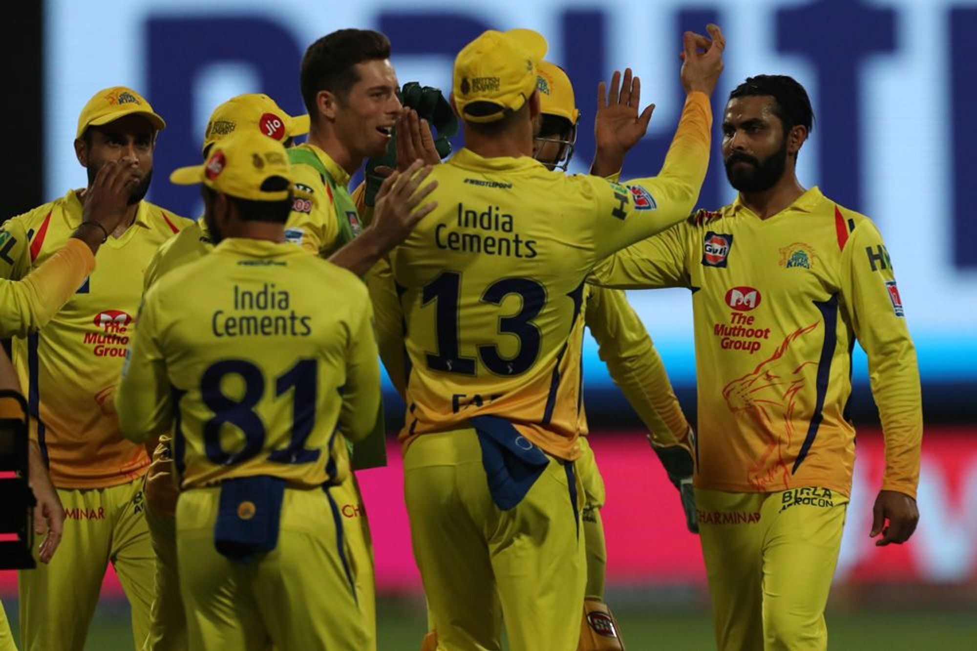 आईपीएल 2019: मैच खेले बिना लाखों कमा रहा चेन्नई सुपर किंग्स का यह युवा खिलाड़ी 6