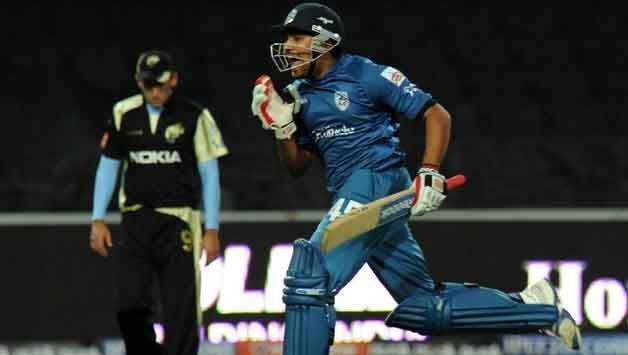 आईपीएल 2019: महेंद्र सिंह धोनी ने अंतिम ओवर में 24 रन बनाकर रोहित शर्मा को छोड़ा पीछे 4