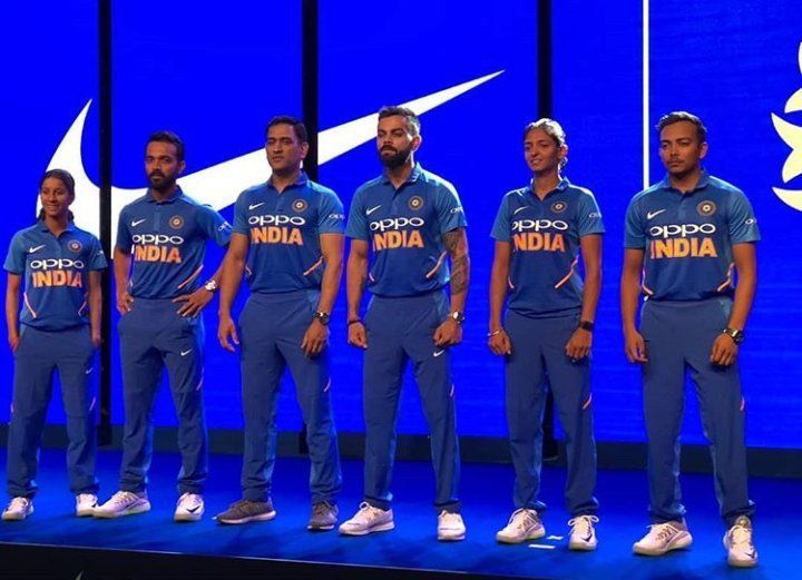 आईसीसी की दखल के बाद विश्व कप में बदलेगी भारतीय टीम की जर्सी नीली नहीं इस कलर की होगी टीम इंडिया 1
