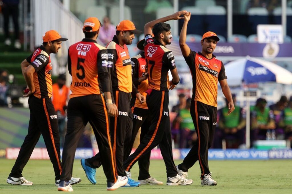 आईपीएल प्लेऑफ: मुंबई इंडियंस और सनराइजर्स हैदराबाद के मैच का बाकी टीम पर पड़ेगा ये प्रभाव 3