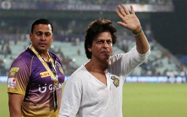 आईपीएल 2019: शुभमन गिल के पिता का भांगड़ा देख शाहरुख खान भी हुए खुश, गिल परिवार को सोशल मीडिया पर दिया खास सन्देश 4