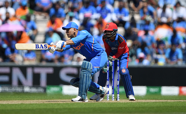 CWC 2019- महेन्द्र सिंह धोनी की धीमी बल्लेबाजी पर अब सचिन के बाद इस दिग्गज भारतीय ने उठाए सवाल, कहा किसी दिन उन्हें होगा इसका पछतावा 4
