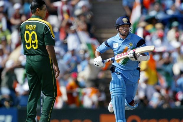 INDvsPAK: विश्व कप में भारत और पाकिस्तान के बीच हुए मुकाबलों में गेंद और बल्ले से बने सभी आंकड़ें 4