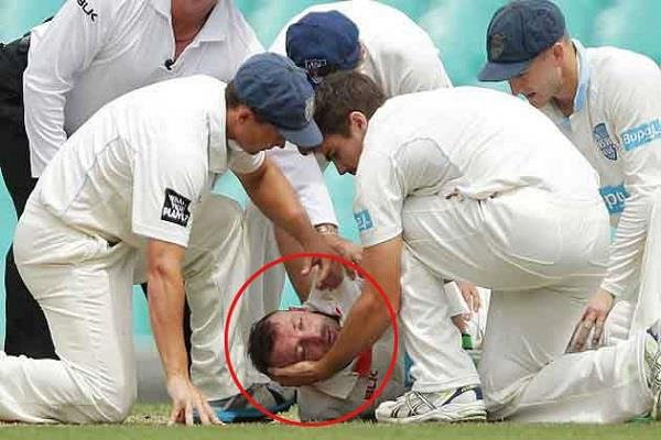 भारत में क्रिकेट खेलने के दौरान गेंद लगने से मेडिकल छात्र की मौत, छाया मातम 3