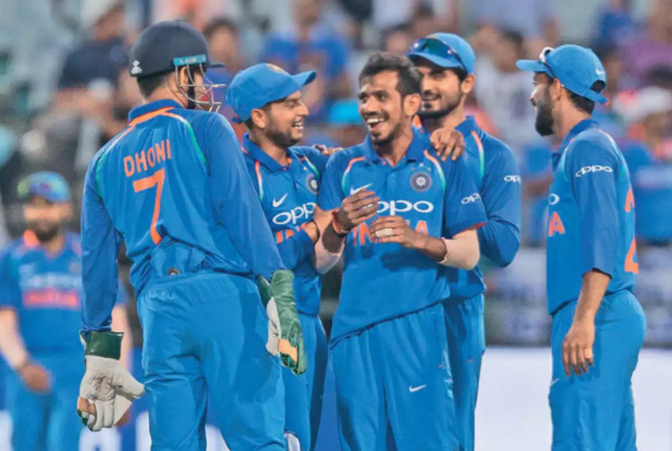 अंतिम 20 वनडे मैचों में 10 बार 50+ का स्कोर बनाने के बावजूद भारतीय टीम से बाहर है यह खिलाड़ी 2