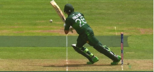 WATCH : खुद अपने पैर से विकेट में मार पवेलियन चल पड़ा ये पाकिस्तानी बल्लेबाज, वायरल हुआ वीडियो 2