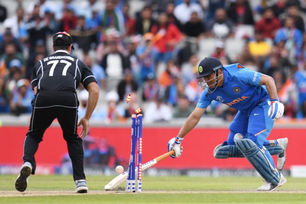 सेमीफाइनल में नो बॉल पर रन आउट नहीं थे महेंद्र सिंह धोनी? जाने क्या कहता है आईसीसी का नियम 2