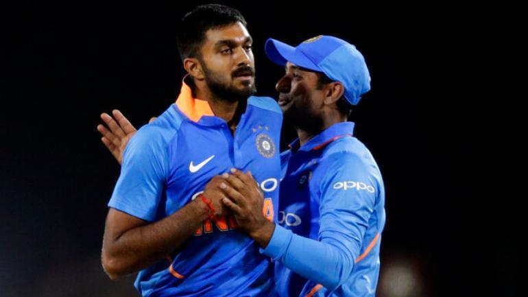 दक्षिण अफ्रीका ए के खिलाफ सीरीज से बाहर हुए विजय शंकर, इस भारतीय दिग्गज को मिली जगह 2