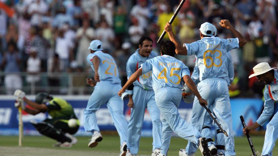 महेंद्र सिंह धोनी ने बताया 2007 टी-20 विश्व कप के दौरान कैसे किया था बॉल आउट का अभ्यास 3