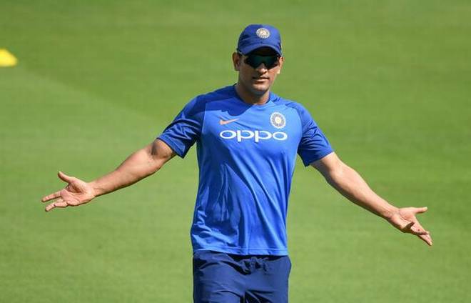 INDvSA: रांची टेस्ट मैच के पहले दिन महेंद्र सिंह धोनी मैदान में रहेंगे मौजूद 2