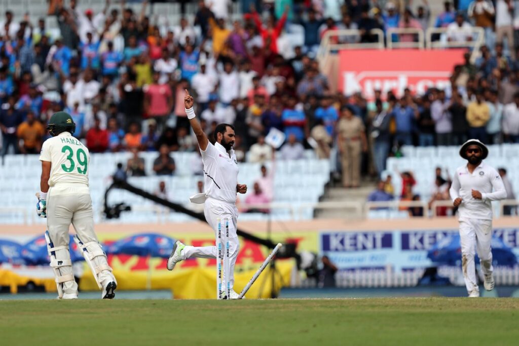 IND vs SA: 3rd Test: STATS: जीत की दहलीज पर पहुंची टीम इंडिया, तीसरे दिन बने 8 बड़े रिकॉर्ड 3 IND vs SA: 3rd Test: STATS: जीत की दहलीज पर पहुंची टीम इंडिया, तीसरे दिन बने 8 बड़े रिकॉर्ड 3
