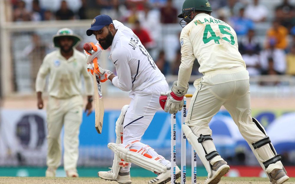 INDvSA, तीसरा टेस्ट: रोहित शर्मा के दोहरे शतक और उमेश यादव के छक्कों की बौछार के बाद भारत ने घोषित की पारी 3 INDvSA, तीसरा टेस्ट: रोहित शर्मा के दोहरे शतक और उमेश यादव के छक्कों की बौछार के बाद भारत ने घोषित की पारी 3