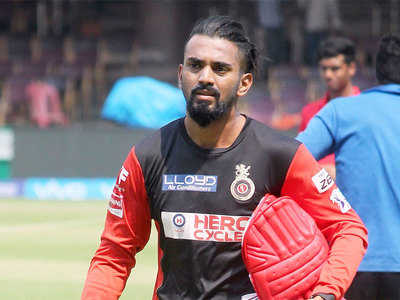 5 खिलाड़ी जिनका टैलेंट आरसीबी और विराट कोहली नही पहचान पाए, बाद में बने बड़े खिलाड़ी 1 5 खिलाड़ी जिनका टैलेंट आरसीबी और विराट कोहली नही पहचान पाए, बाद में बने बड़े खिलाड़ी 1