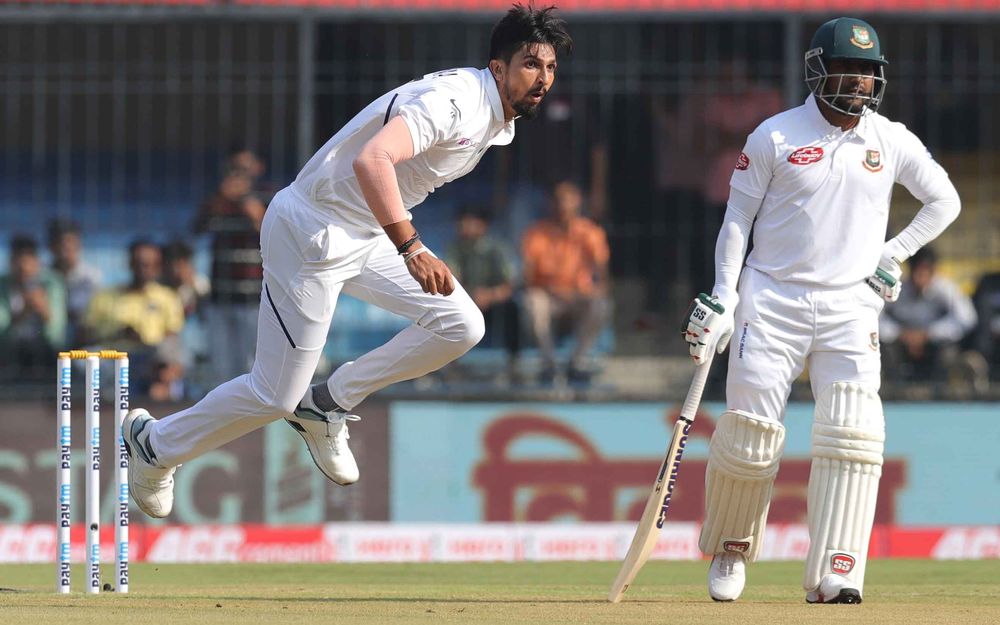 INDvsBAN : इंदौर टेस्ट में तीसरे दिन पहला सेशन रहा भारतीय गेंदबाजो का नाम, जीत से सिर्फ 6 कदम दूर भारत 1 INDvsBAN : इंदौर टेस्ट में तीसरे दिन पहला सेशन रहा भारतीय गेंदबाजो का नाम, जीत से सिर्फ 6 कदम दूर भारत 1