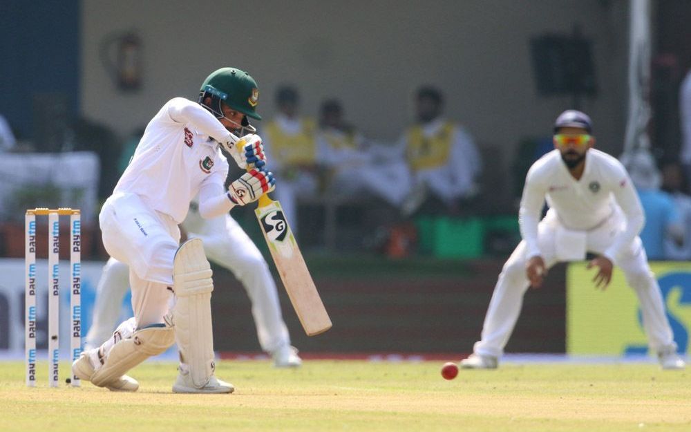 INDvsBAN : इंदौर टेस्ट में तीसरे दिन पहला सेशन रहा भारतीय गेंदबाजो का नाम, जीत से सिर्फ 6 कदम दूर भारत 4 INDvsBAN : इंदौर टेस्ट में तीसरे दिन पहला सेशन रहा भारतीय गेंदबाजो का नाम, जीत से सिर्फ 6 कदम दूर भारत 3