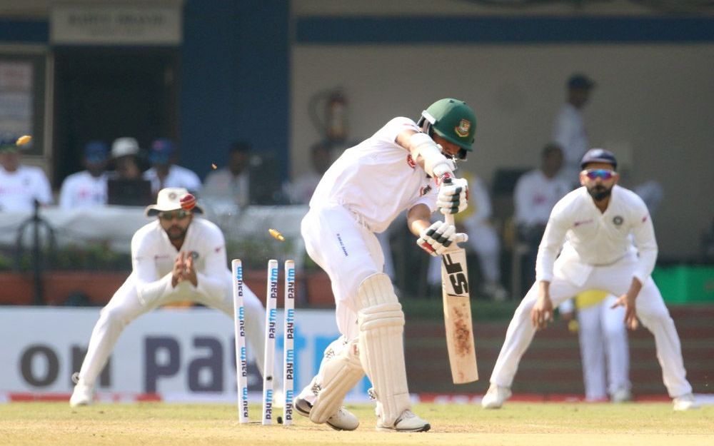 INDvBAN, पहला टेस्ट: तीसरे दिन चाय तक बैकफुट पर बांग्लादेश, जीत से 4 विकेट दूर भारत 2