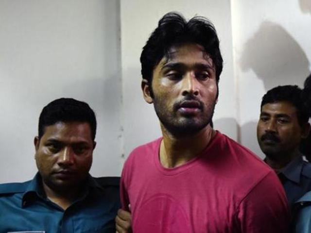 मैदान पर मारपीट करने की वजह से बांग्लादेश गेंदबाज पर लगा 5 साल का प्रतिबंध 2 मैदान पर मारपीट करने की वजह से बांग्लादेश गेंदबाज पर लगा 5 साल का प्रतिबंध 2